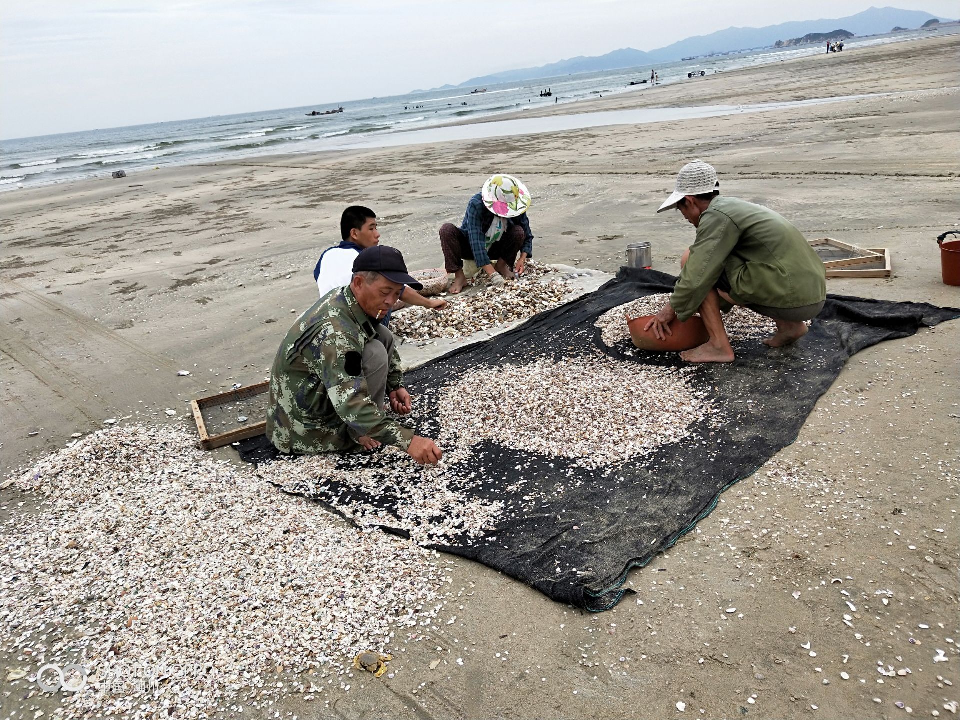 月亮湾沙滩浴场