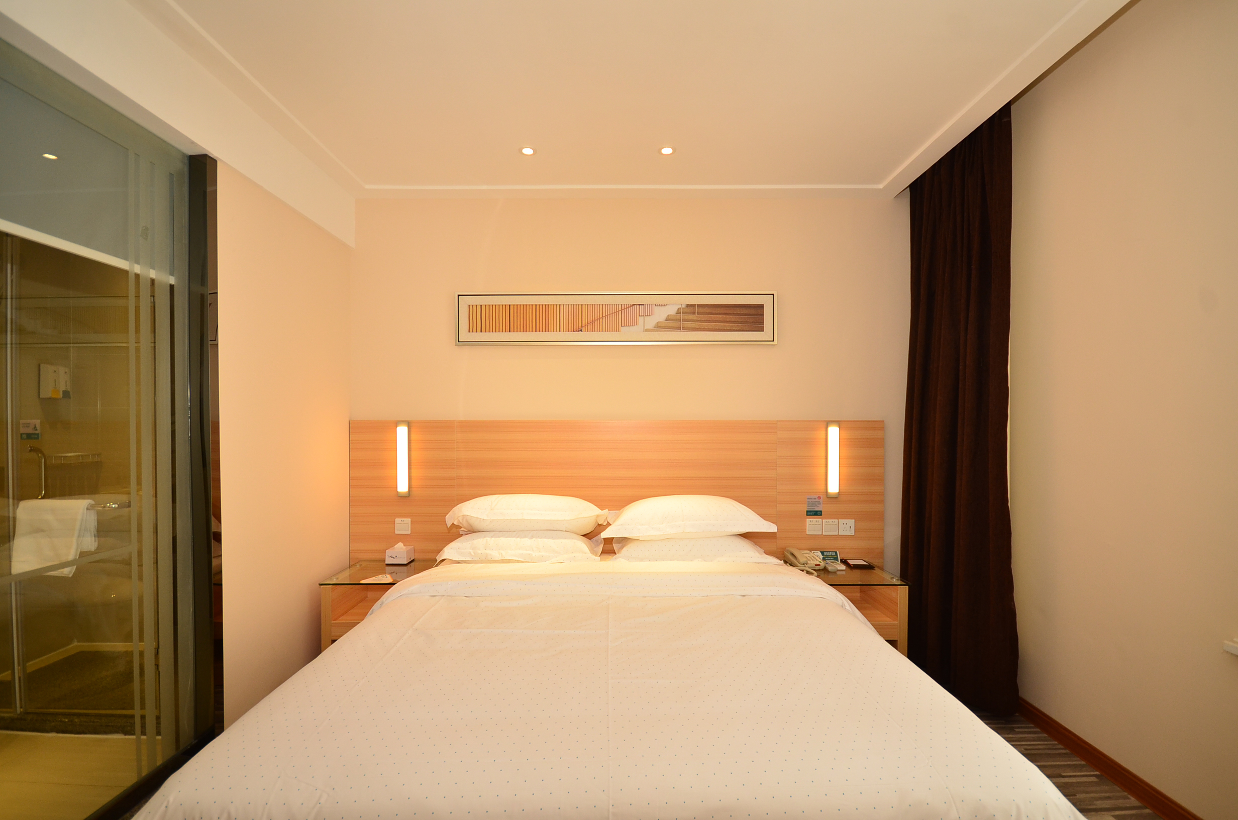 【携程攻略】武汉红色恋人KTV,武汉红色恋人