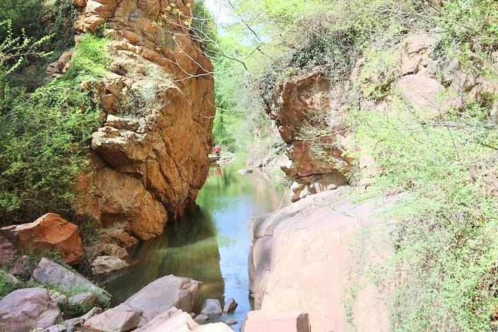 飞龙峡自然风景区