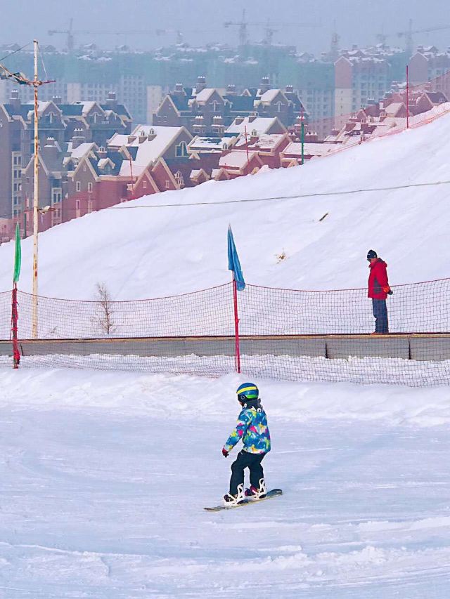 华体会- 华体会体育官方网站- 华体会体育APP下载2024年滑雪(500字)作文-写写帮文库