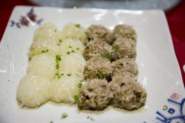 梅州:围龙屋中的客家美食