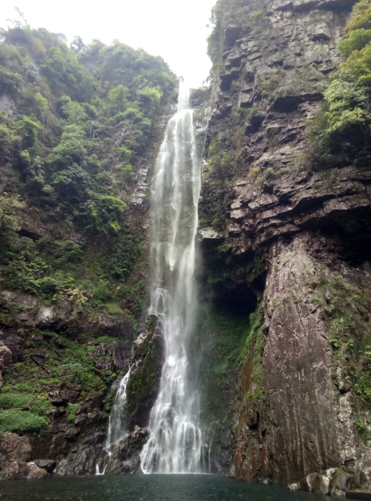 天河瀑布景区