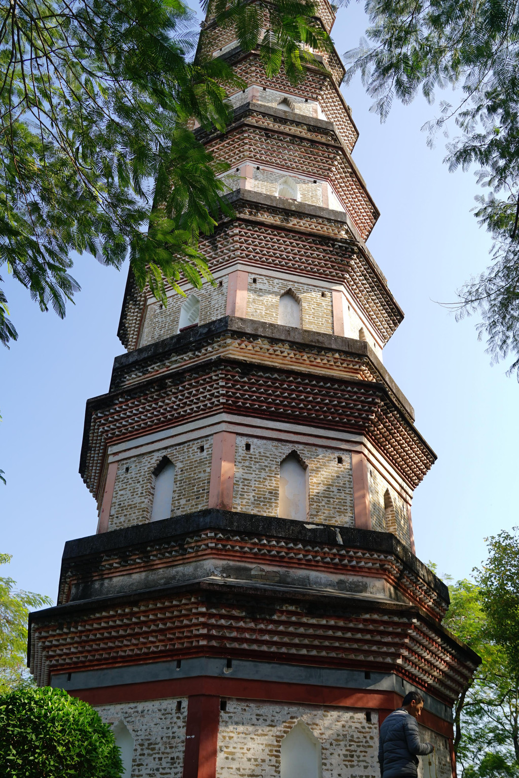 此塔叫《泗州塔》