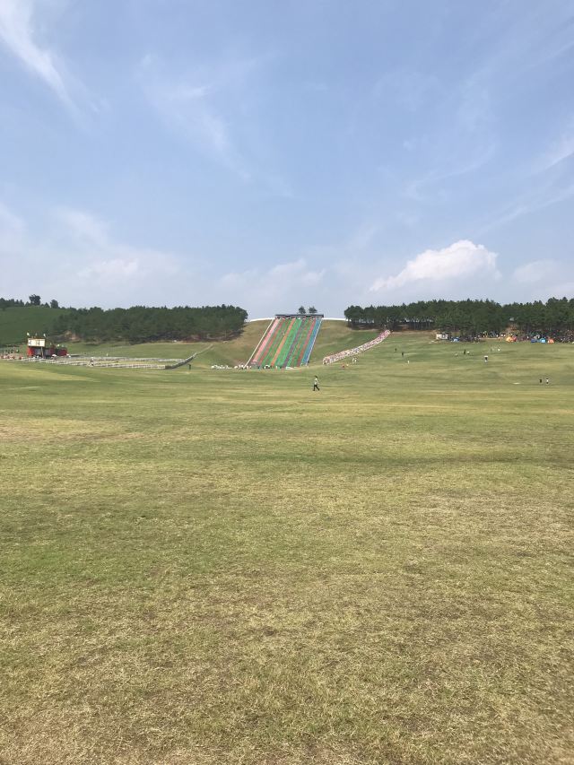 湖州飞鸿滑草场