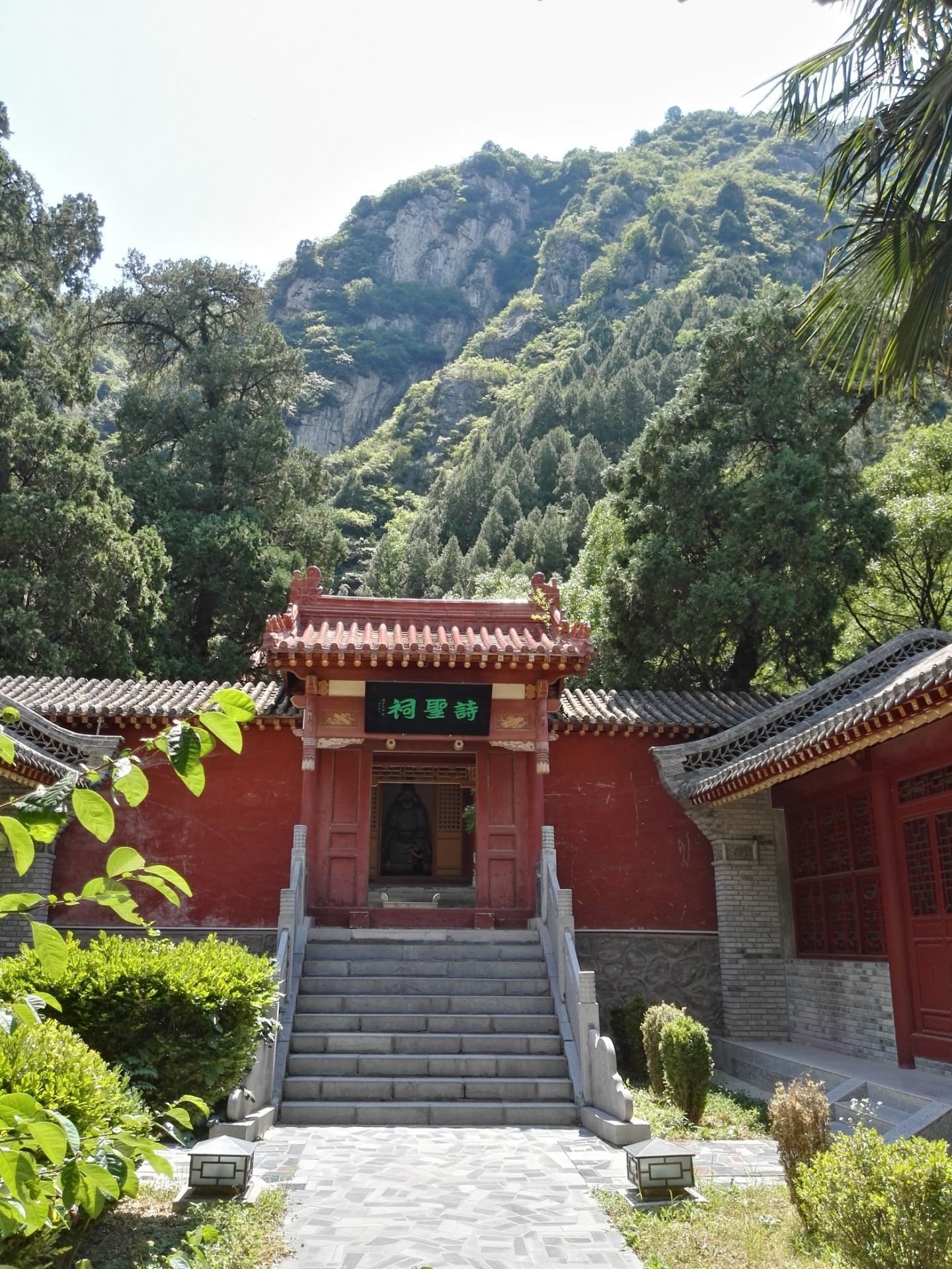杜少陵祠
