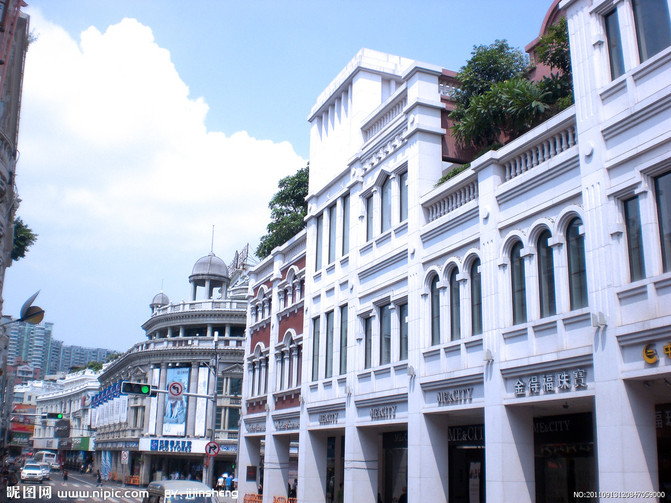 熙熙攘攘,摩肩接踵 - 岘港游记攻略【携程攻略