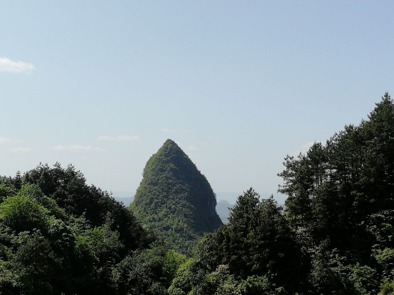 尖岩山