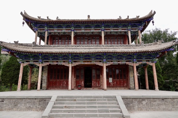 察布查尔靖远寺