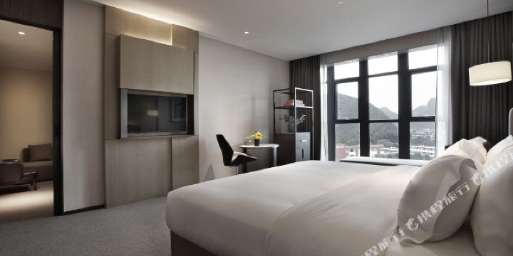 桂林丽柏酒店1-2晚含早 象鼻山门票 免费接机,近象山公园,日月双塔