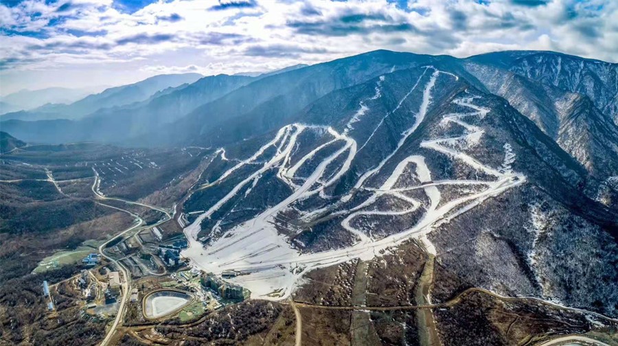 鳌山滑雪场