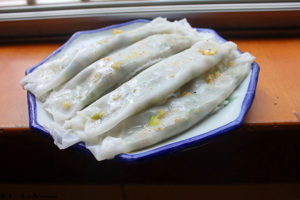 捆粄,亦称米粉板,卷板,是客家人祖先自北南迁后,因当地不种小麦,无