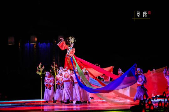 一抹红尘醉西安,丝路对话梦绽古韵帝都.