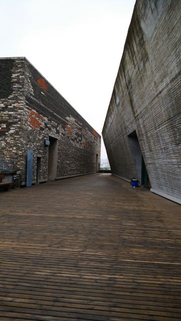 宁波美术馆在老外滩附近,这是顺路进去看看,这部分我个人不懂就瞎看看