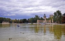 想咨询下,因为该酒店离市中心还是有点距离的