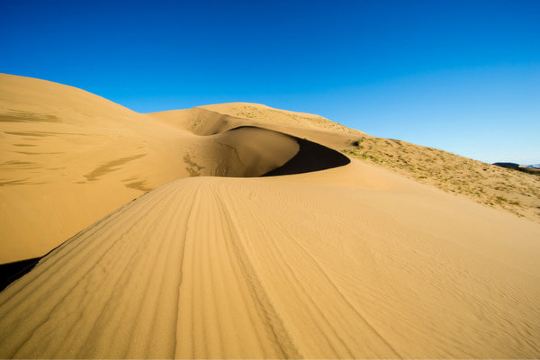 必鲁图沙峰(必鲁特峰)  我们的倒影