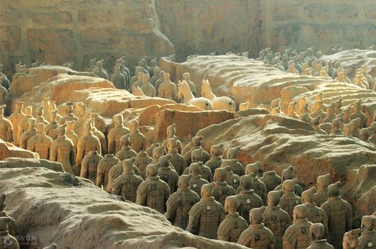 [原] 兵马俑-步怡心阁主元韵奉和一首 - 蛙声作管弦 - 蛙声作管弦的