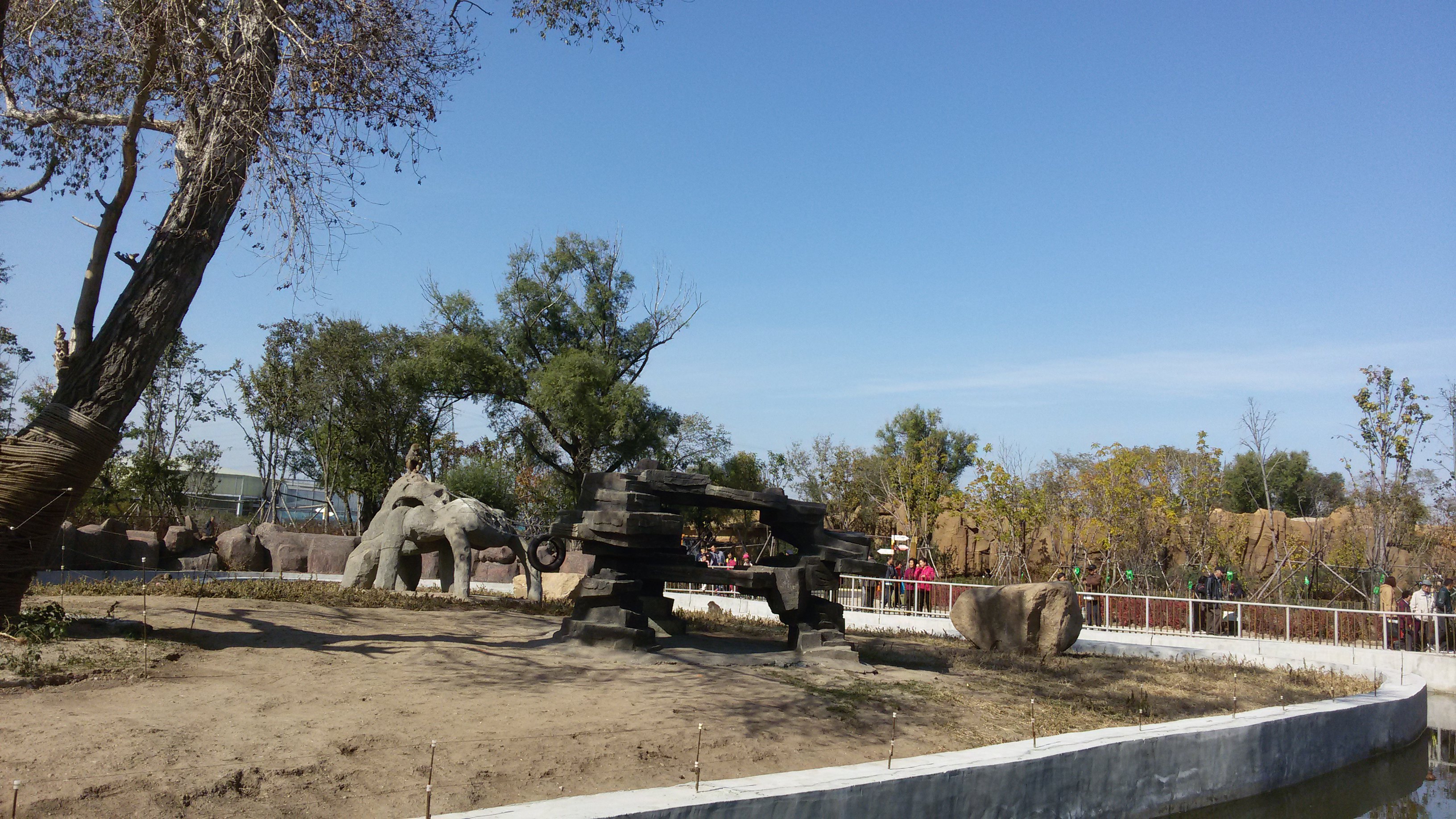 齊齊哈爾市龍沙動植物園感悟:孩子流連,大人休閒;親近自然,呵護家園