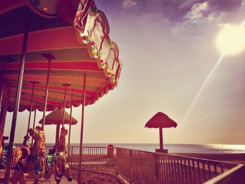 这个角度拍摄的旋转木马,是我梦里最美的样子!