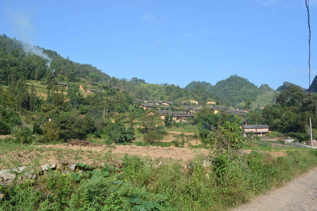 广南县董堡乡里标村