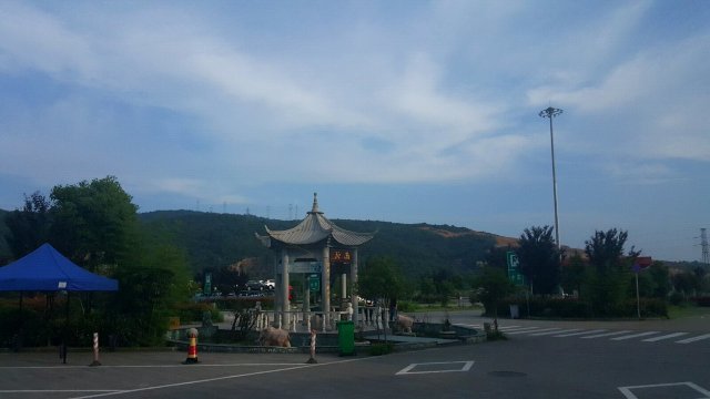 s26的诸暨服务区.也算到过西施故里了. 在路上