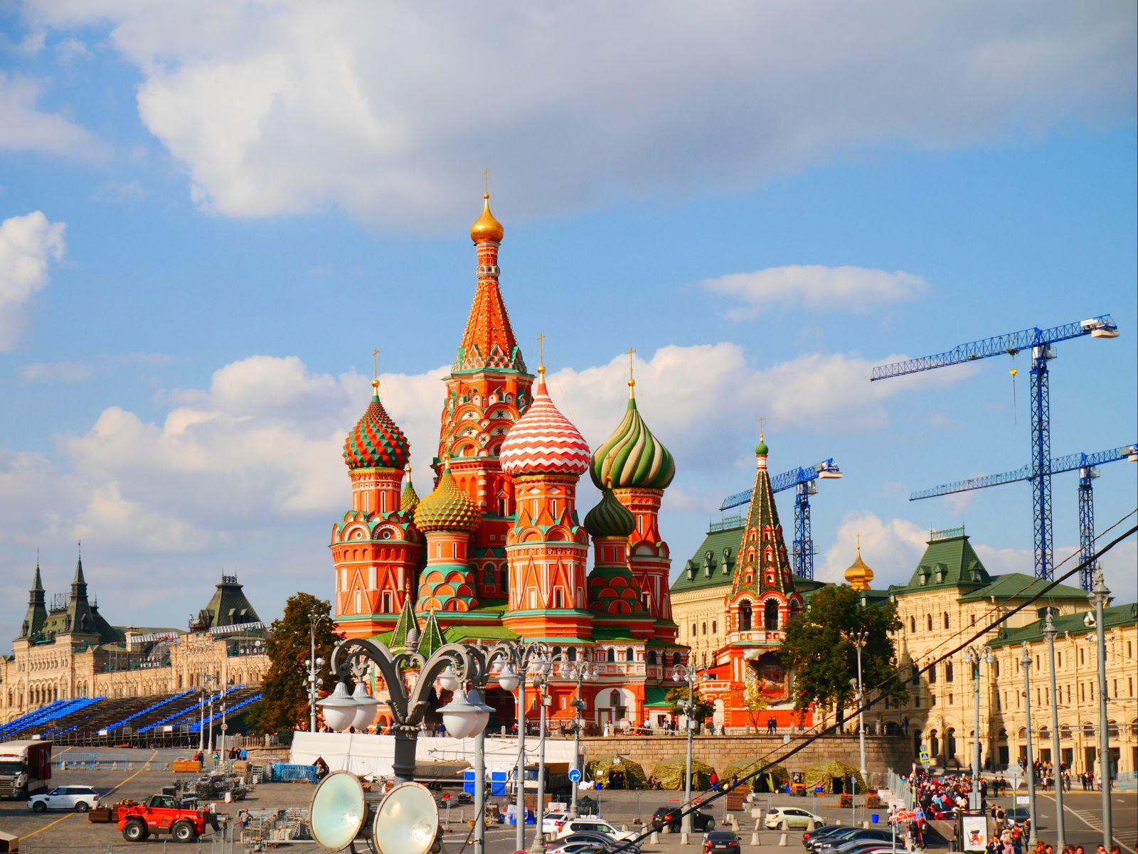 这些吊臂不是一般的碍眼~! 圣瓦西里升天大教堂