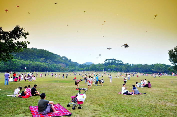 莲花山风筝广场