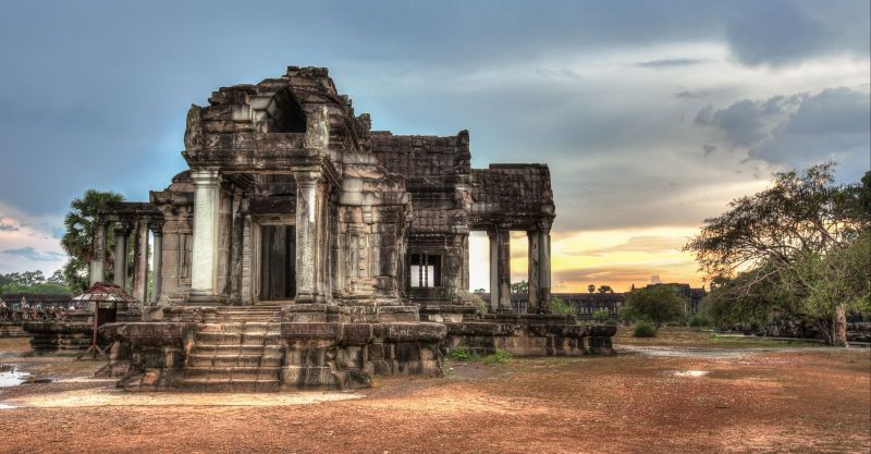 著名的高棉的微笑就在这里了,不过今天没拍到 巴戎寺 大吴哥城,可惜