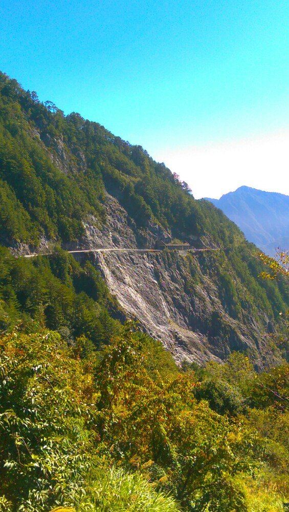 花莲太鲁阁合欢山的美景,好冷喔!因为这里是3275米,只有13度