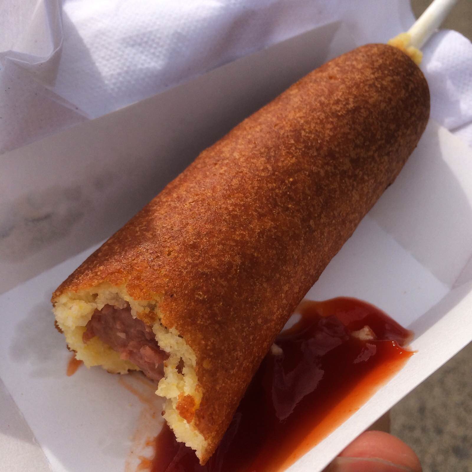 玉米热狗 hotdog on stick