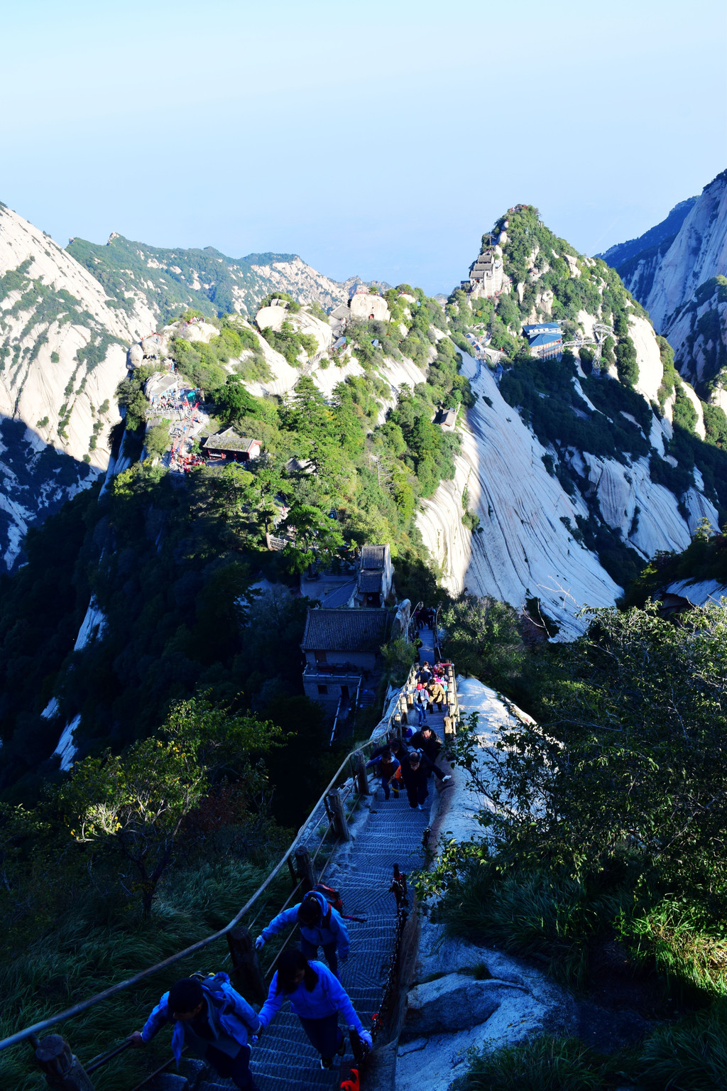 日遊西安城,夜登華山頂,五嶽之巔,華山寶典!