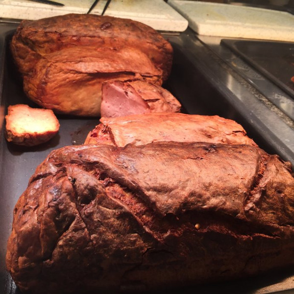 我特别喜欢德国的meatloaf,有吐司面包的即视感,午餐肉的口感,但是比