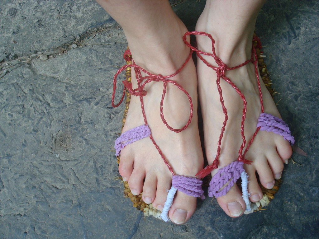 防滑草鞋!说实话超级不舒服脚咯得慌!