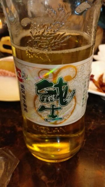 你带了自拍杆,我带了口红