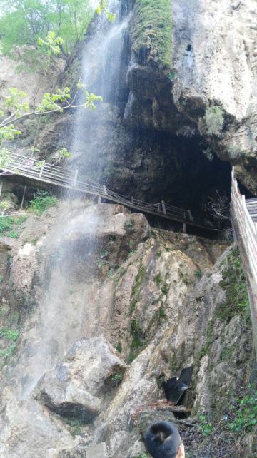 滴水壶………乌龙峡谷一日游