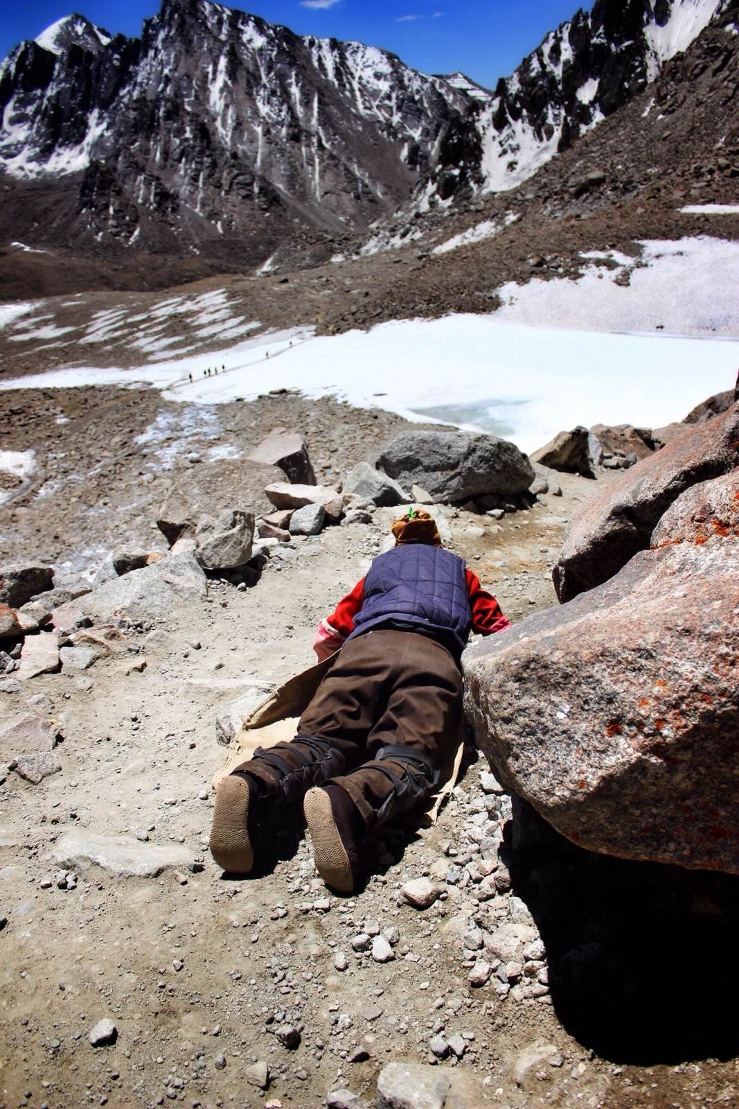看到远处蚂蚁般的人了么 冈仁波齐