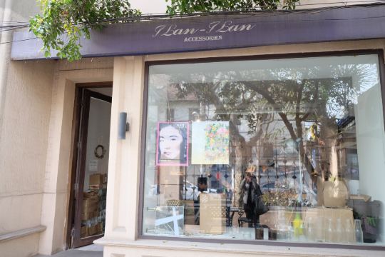 一起去看书.探访上海『渡口书店』