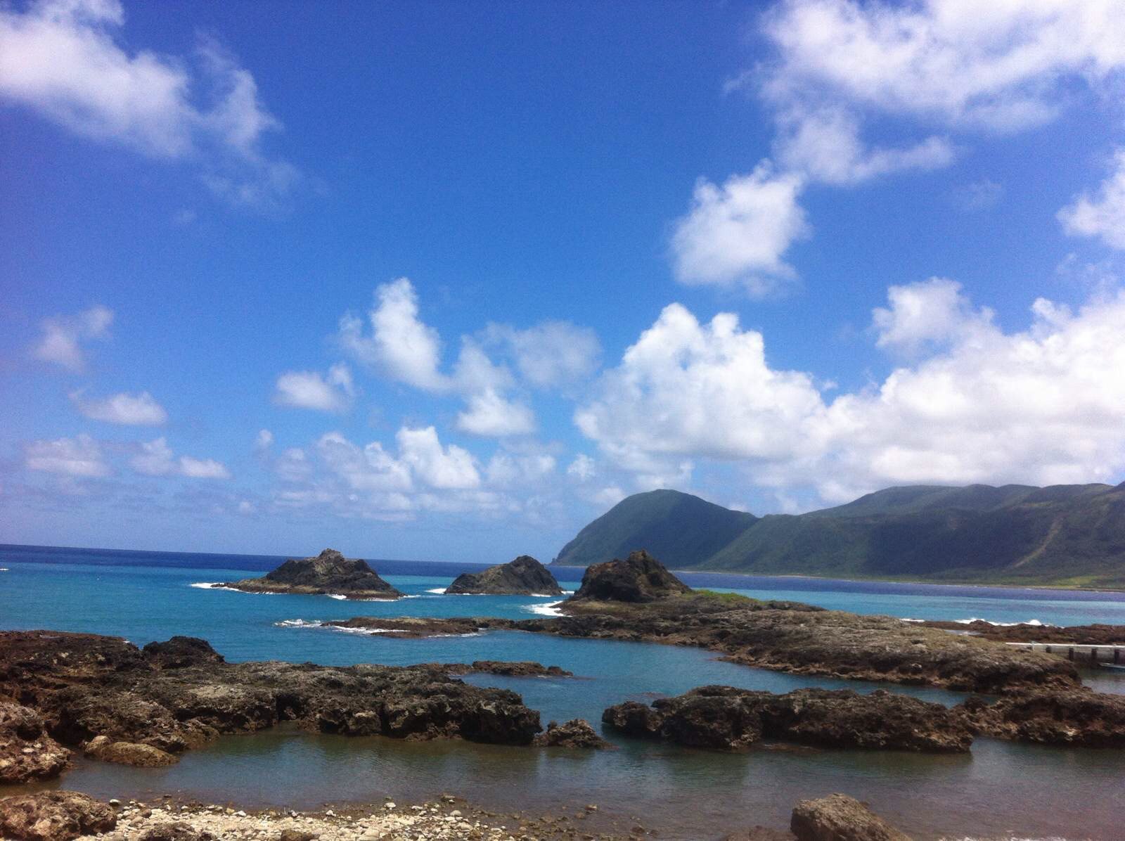 蘭嶼是臺灣最原始的島,幾乎沒有商業的氣息,適合觀海,看雲,賞星,發呆.