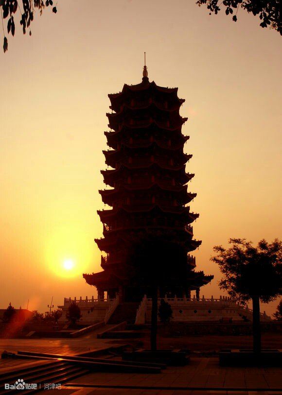 河津市标志:九龙塔