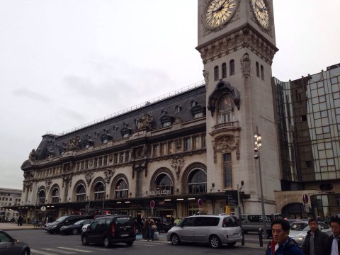 巴黎里昂火车站