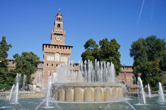 斯福尔扎城堡是米兰占地最广的,最重要的历史建筑,也是文艺复兴时期