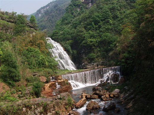 华蓥山大峡谷