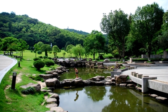 定海区还有个海山公园,因为离着很近,听名字觉得风光一定不错,于是