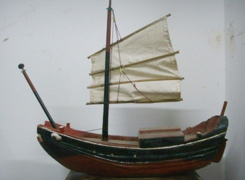 船模   特产名称:普陀船模主要有"绿眉毛",舟山"大捕船"以及机帆渔船