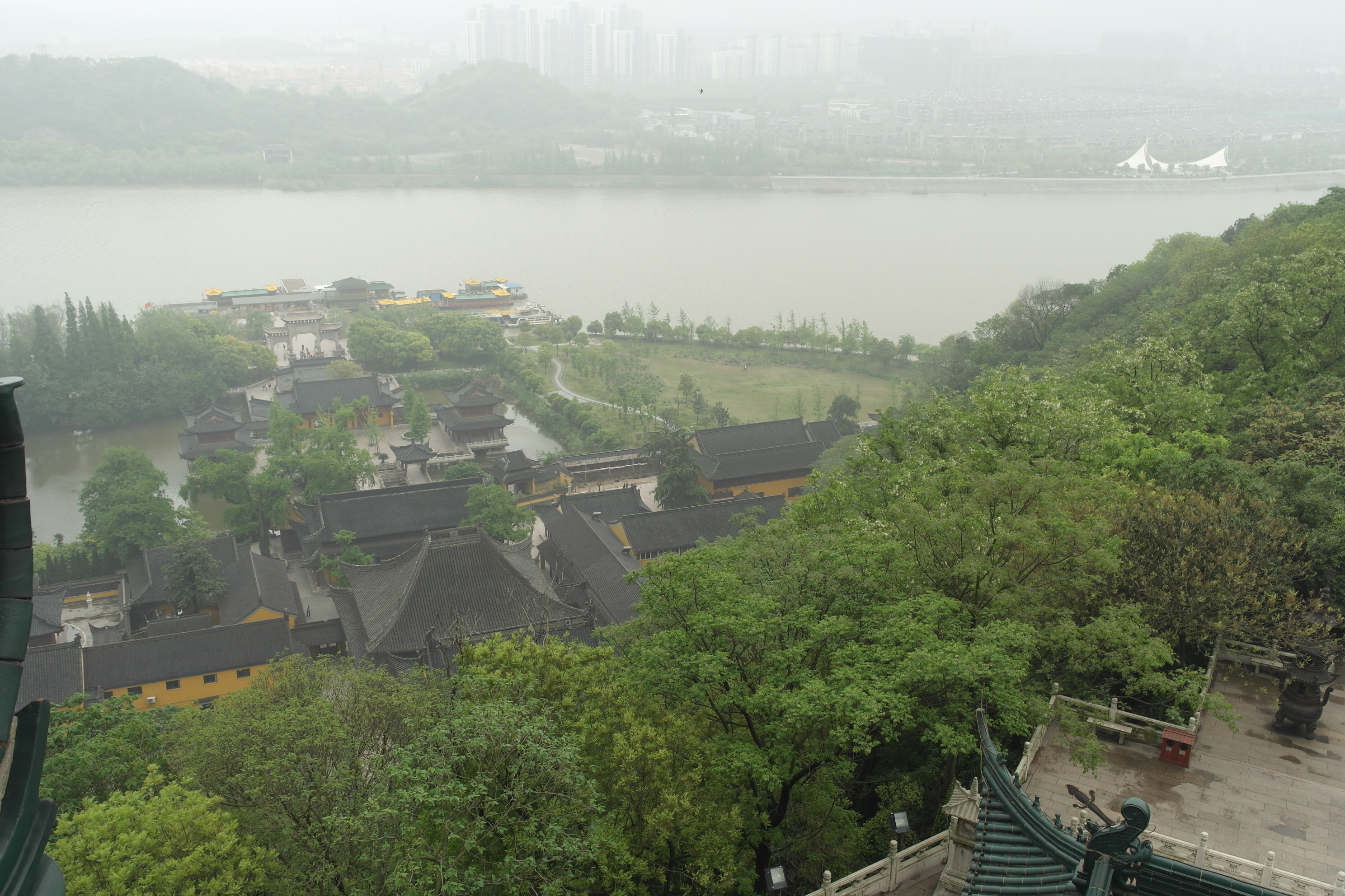 万佛塔上俯瞰 焦山